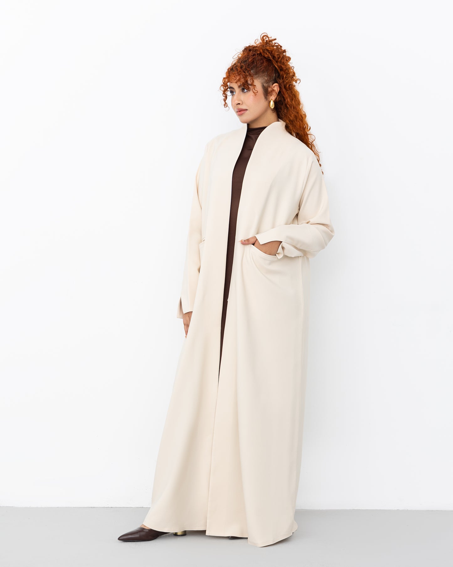 The Linear Fit abaya