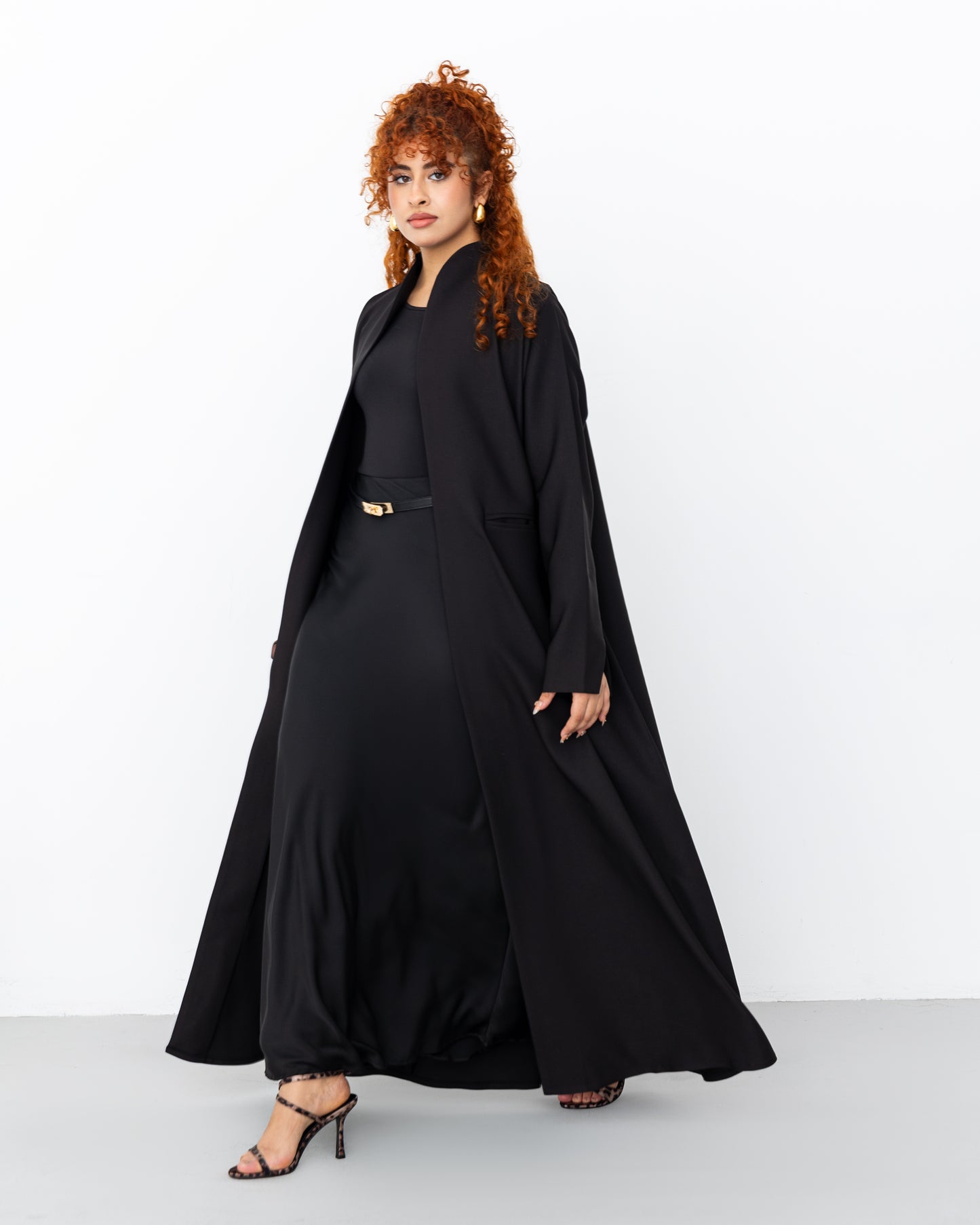 The Linear Fit abaya