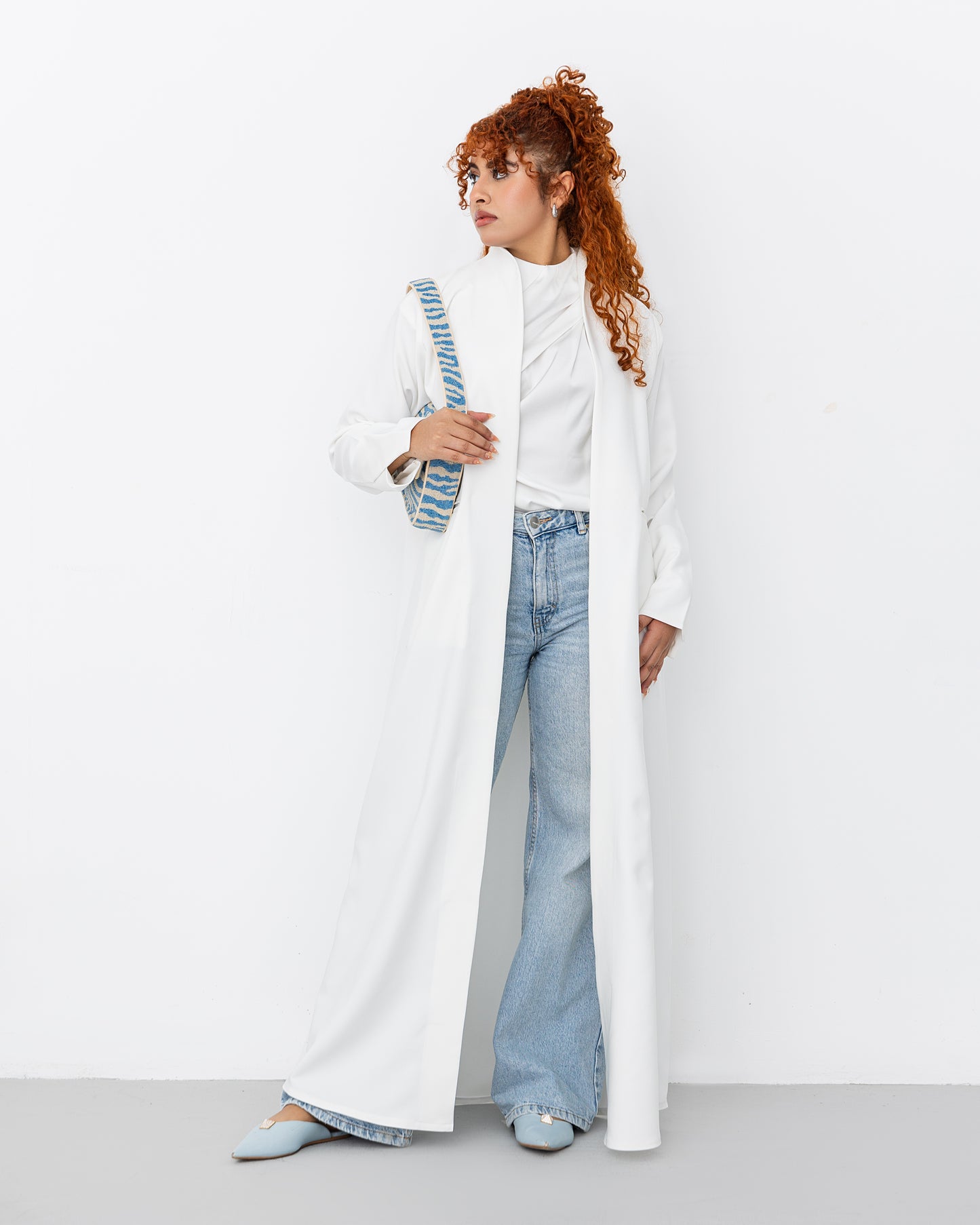 The Linear Fit abaya