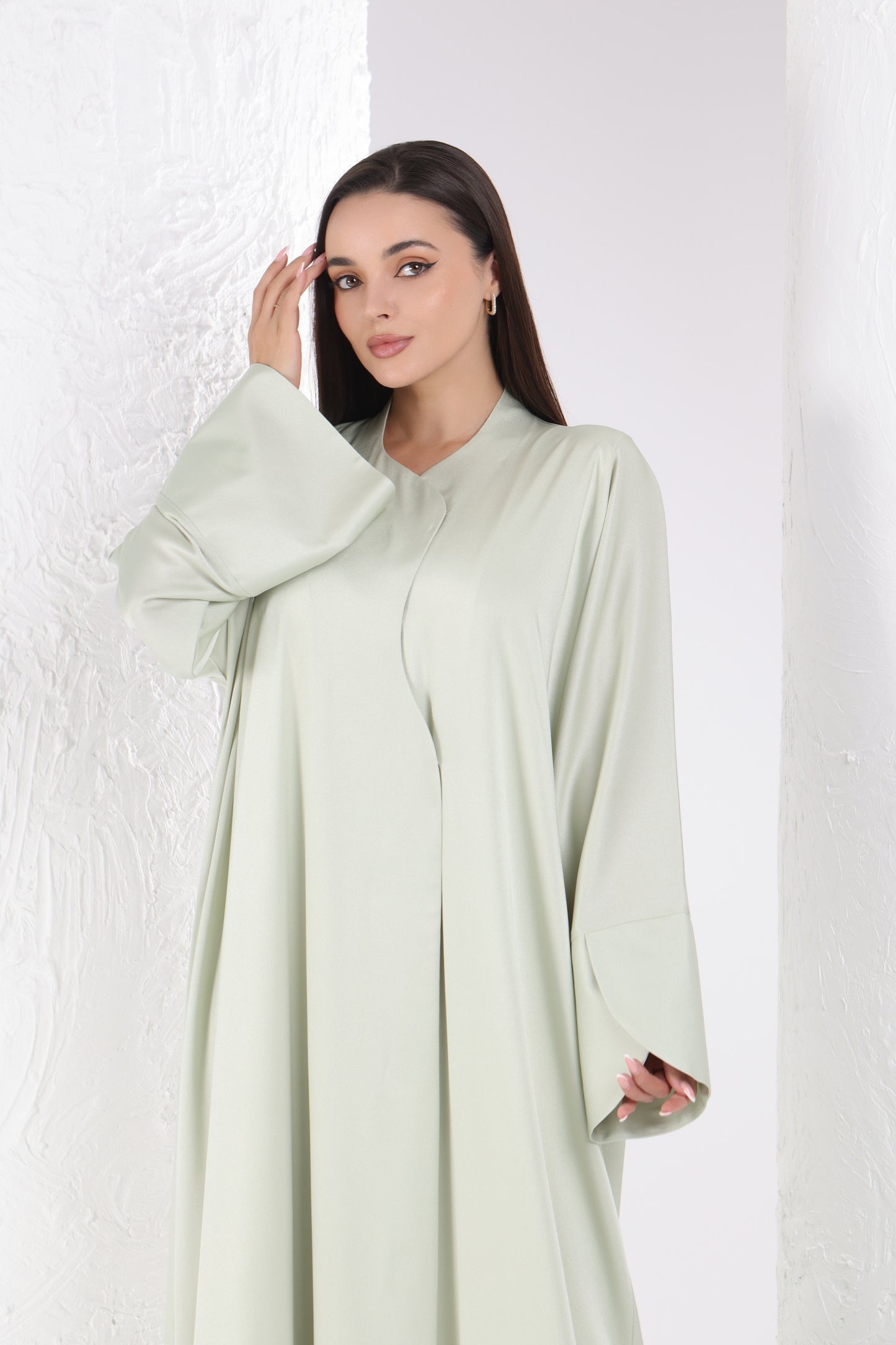 Closed Curve Abaya