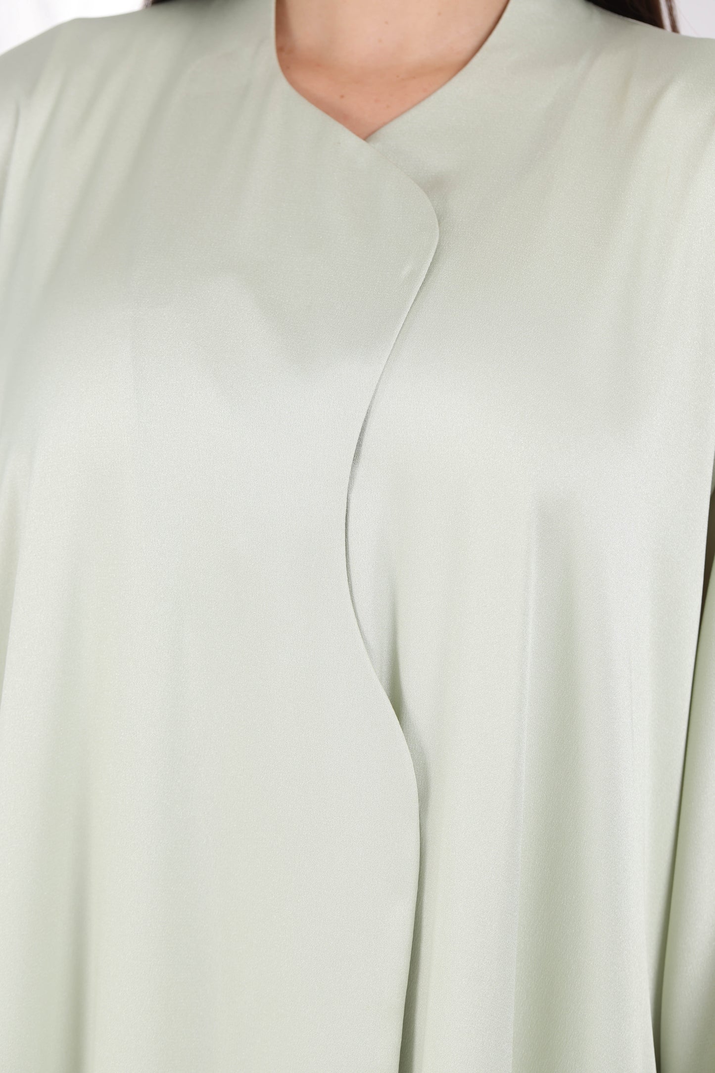 Closed Curve Abaya