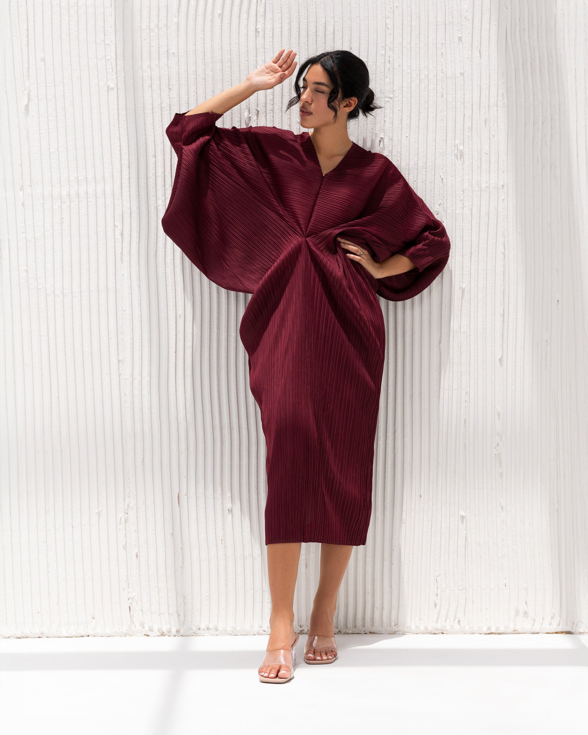 Pleated midi dress Sahraa Designs Pleated midi dress Sahraa Designs