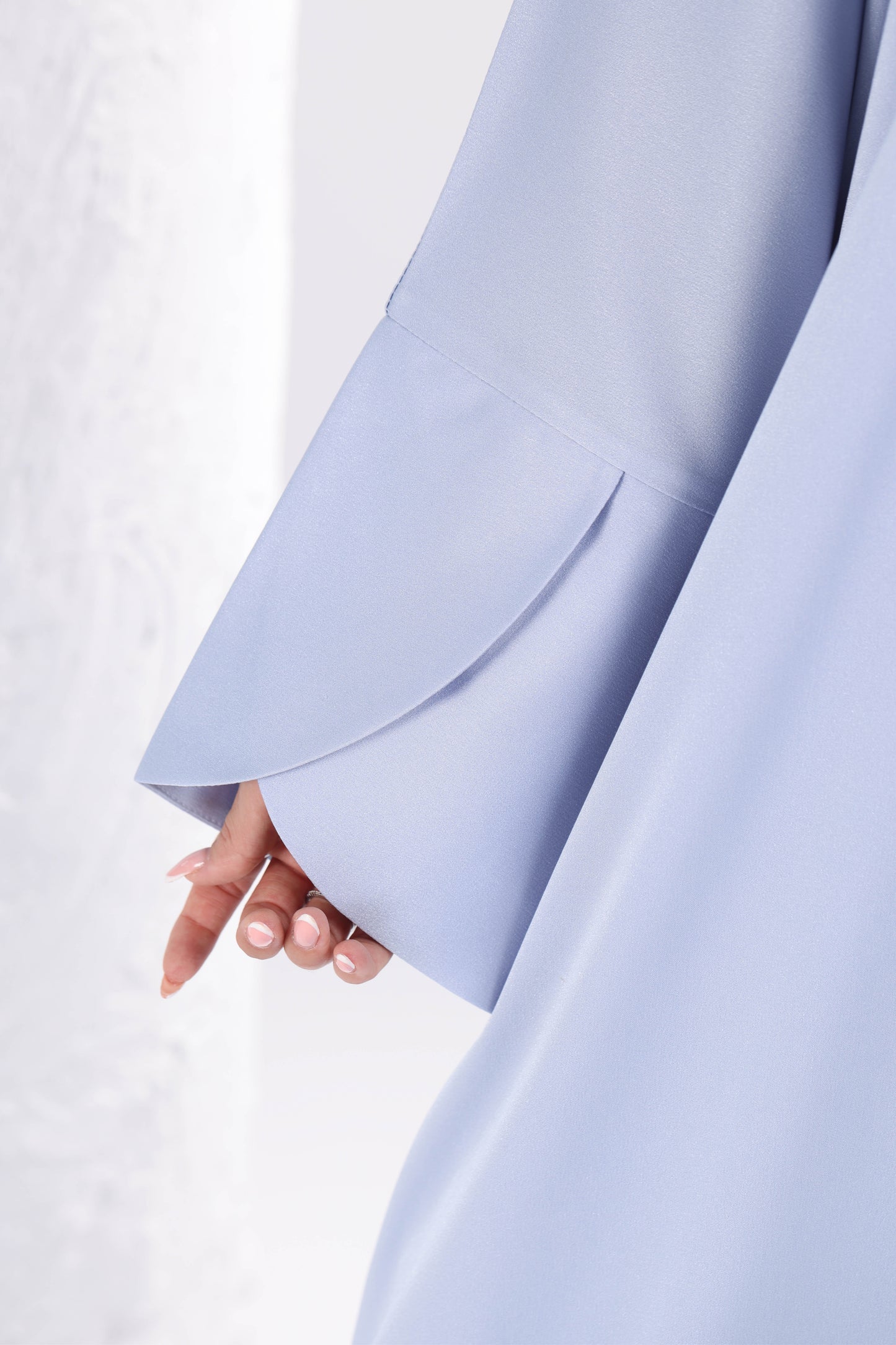 Closed Curve Abaya